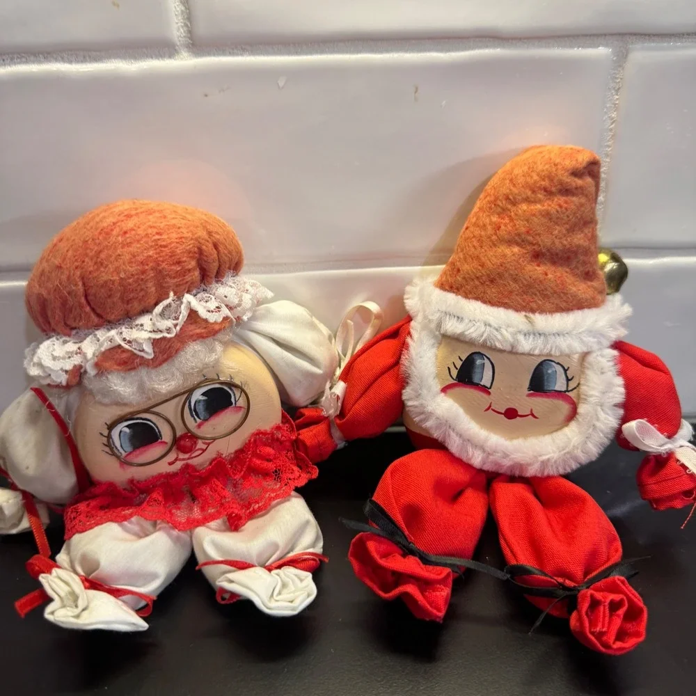 Wood Head Christmas Ornaments Shelf sitters Red White Vintage Kitschy Set